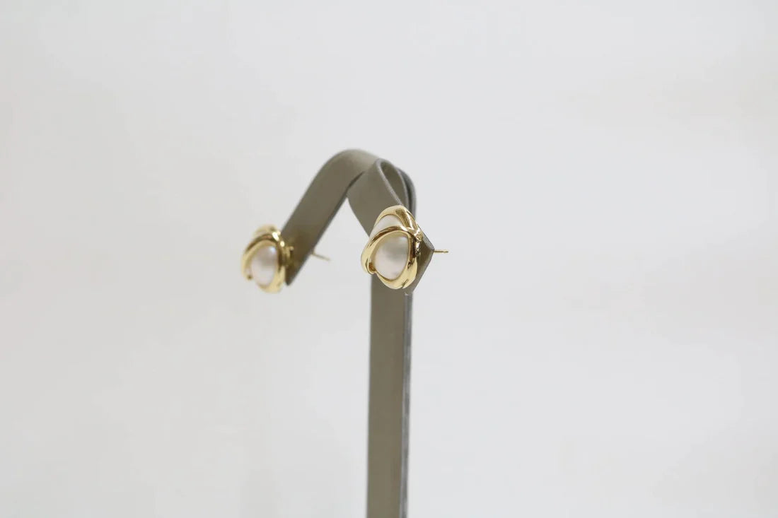 14K Yellow Gold Pearl Earrings