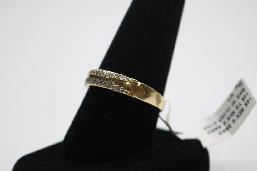 14k Yellow Gold Band Ring W/Clear Stones (Size 11)