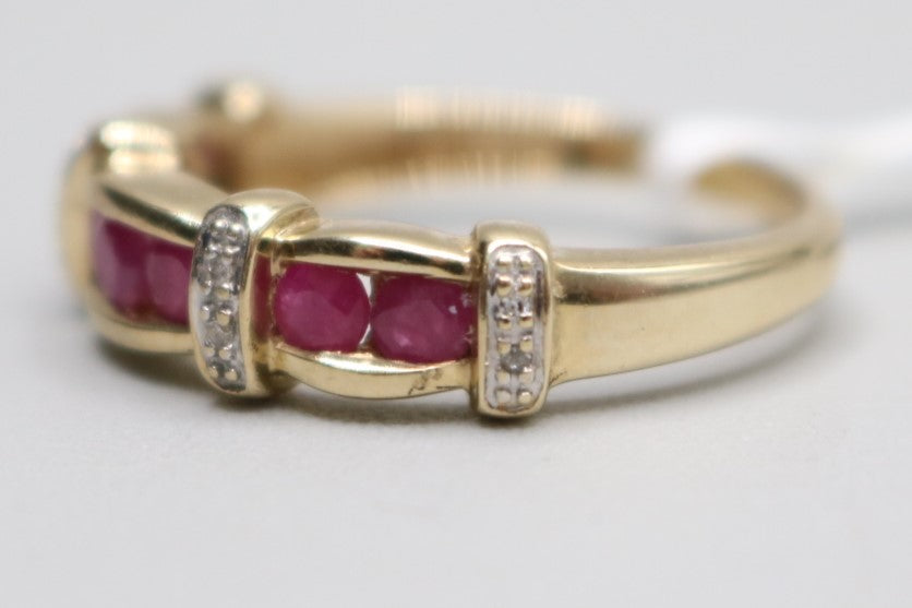 10K Yellow Gold Diamond and Ruby Ring (0.46 CTW Rubies)