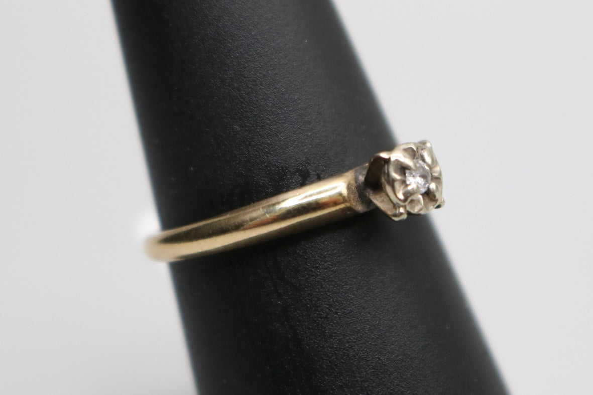 10K Yellow Gold Solitaire Diamond Engagement Ring (Size 6)