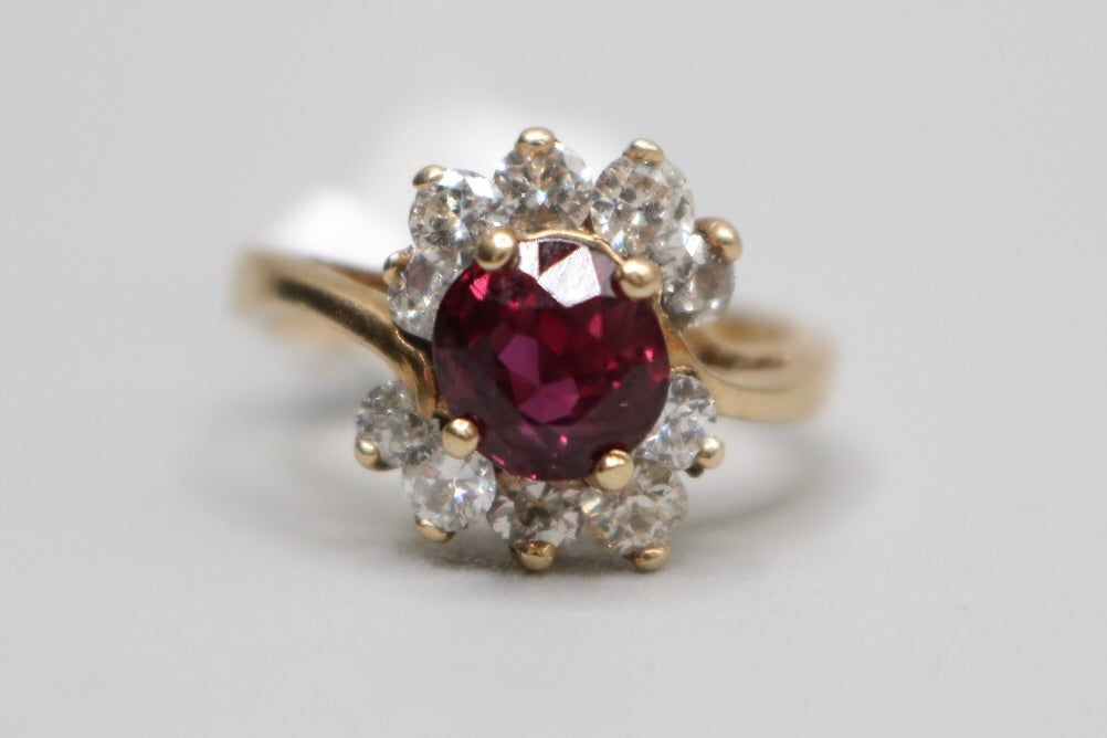 10K Yellow Gold Diamond Halo Ring with center Ruby (Size 5)
