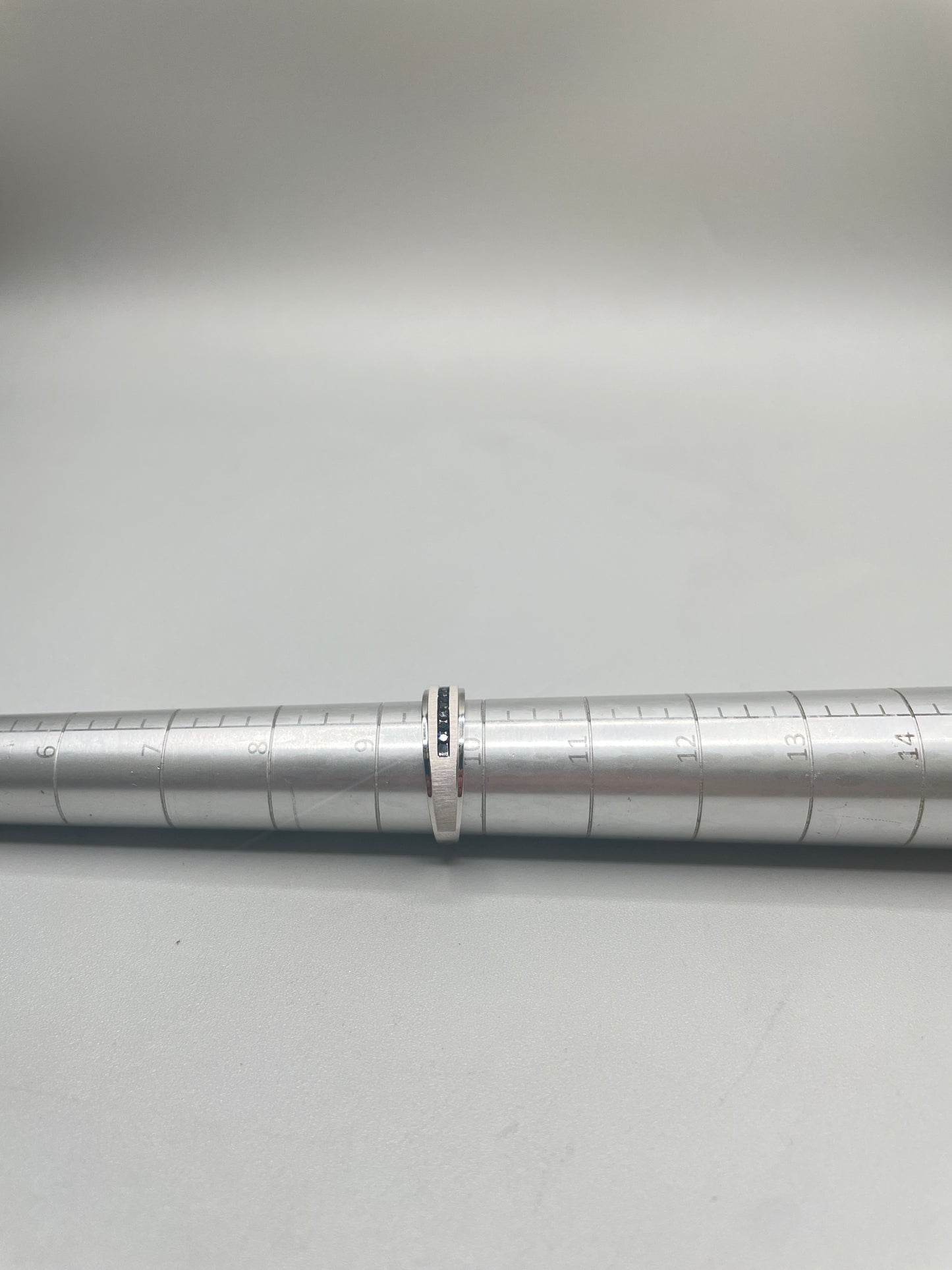 10K White Gold Sapphire Band Ring (Size 9 3/4 ) (0.08 CTW)