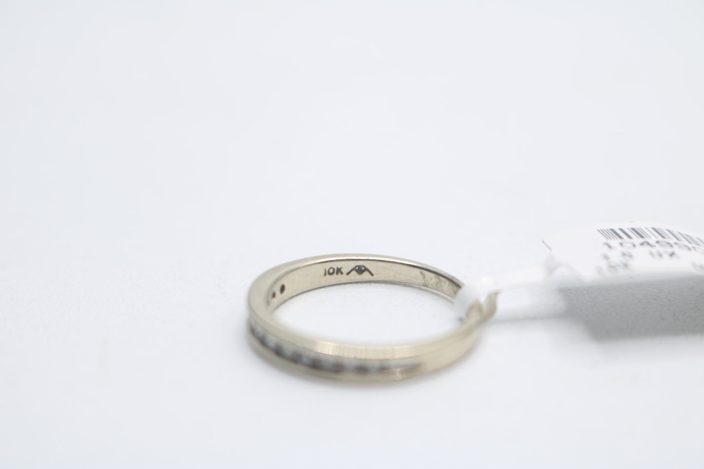 10K White Gold Round Brilliant Diamond Channel Band (Size 4 3/4)
