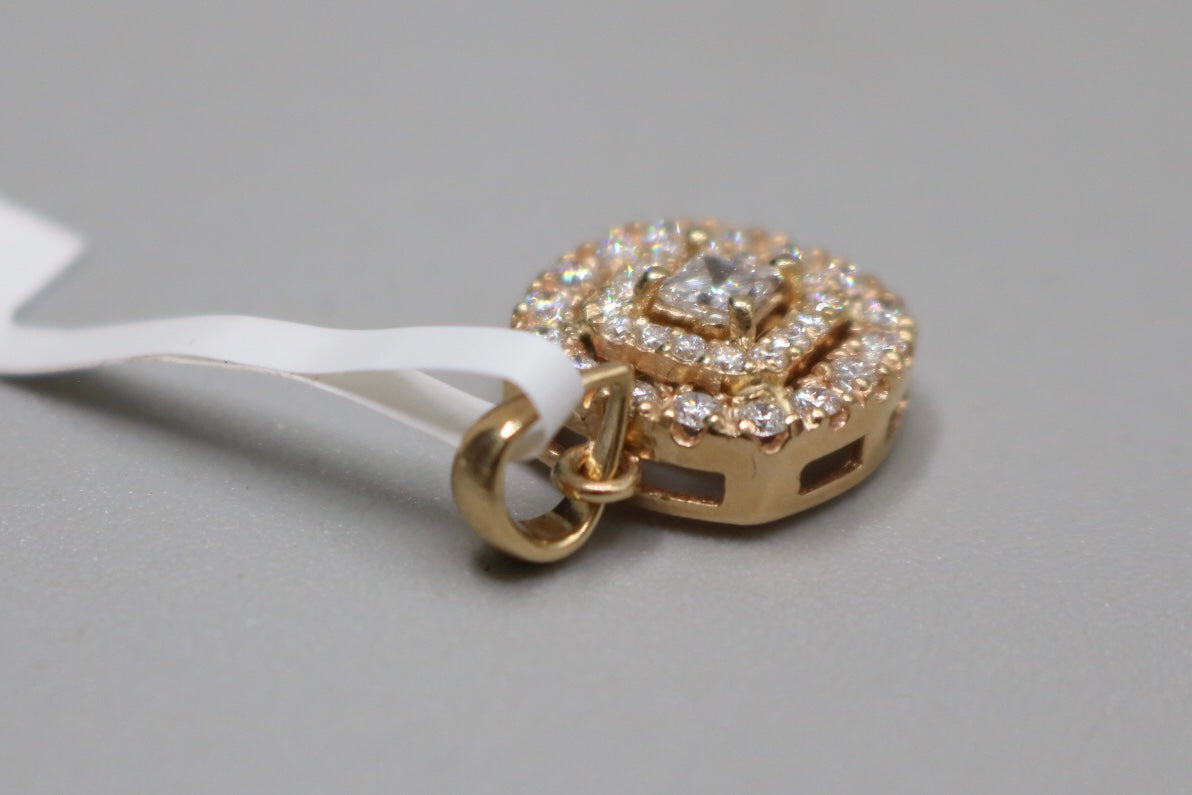 14K Yellow Gold Illusion Square Diamond Charm (0.60CTW, 2.2 Grams)