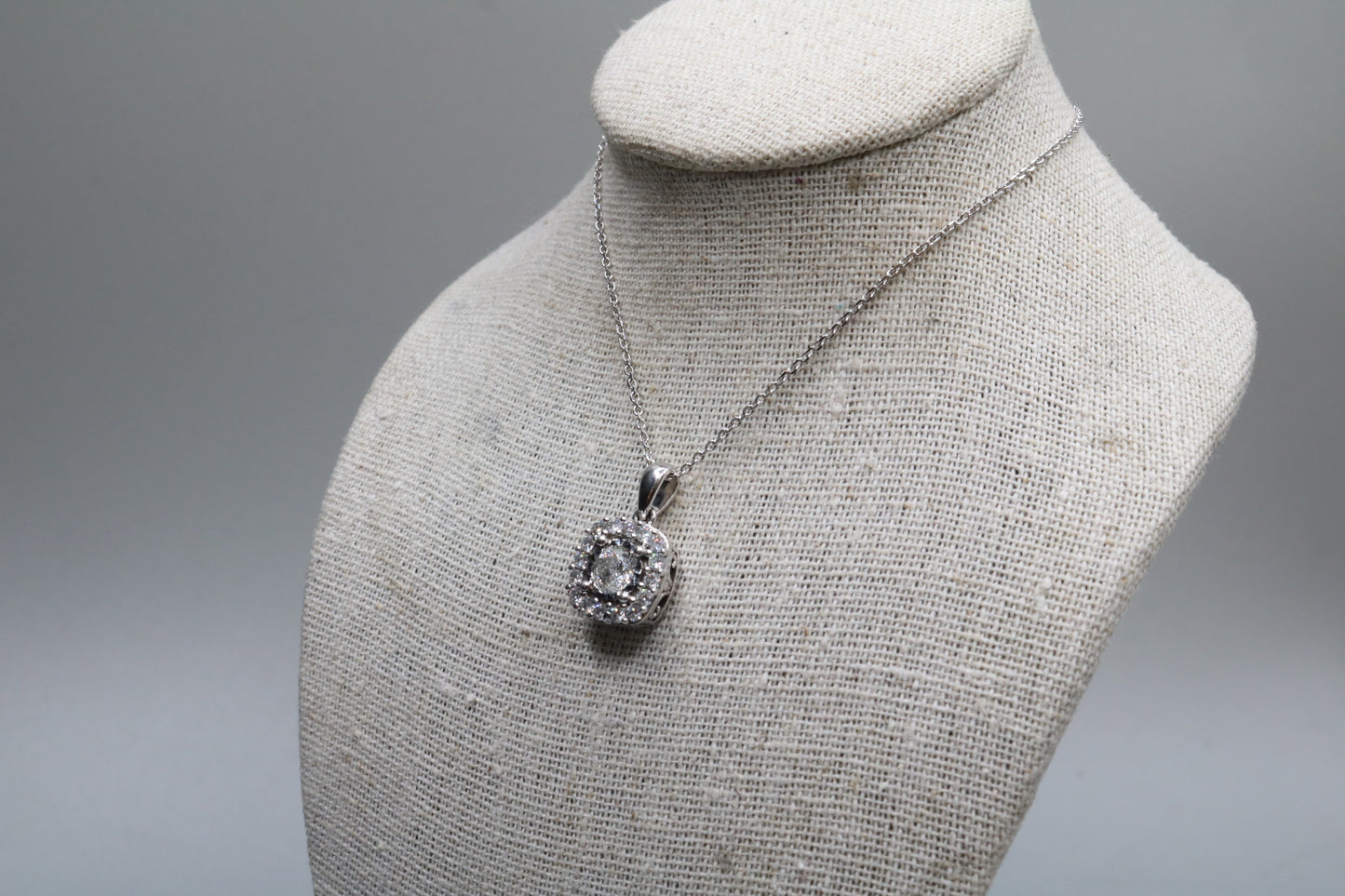 14K White Gold Cable Necklace with Diamond Pendant Local Pick-up only
