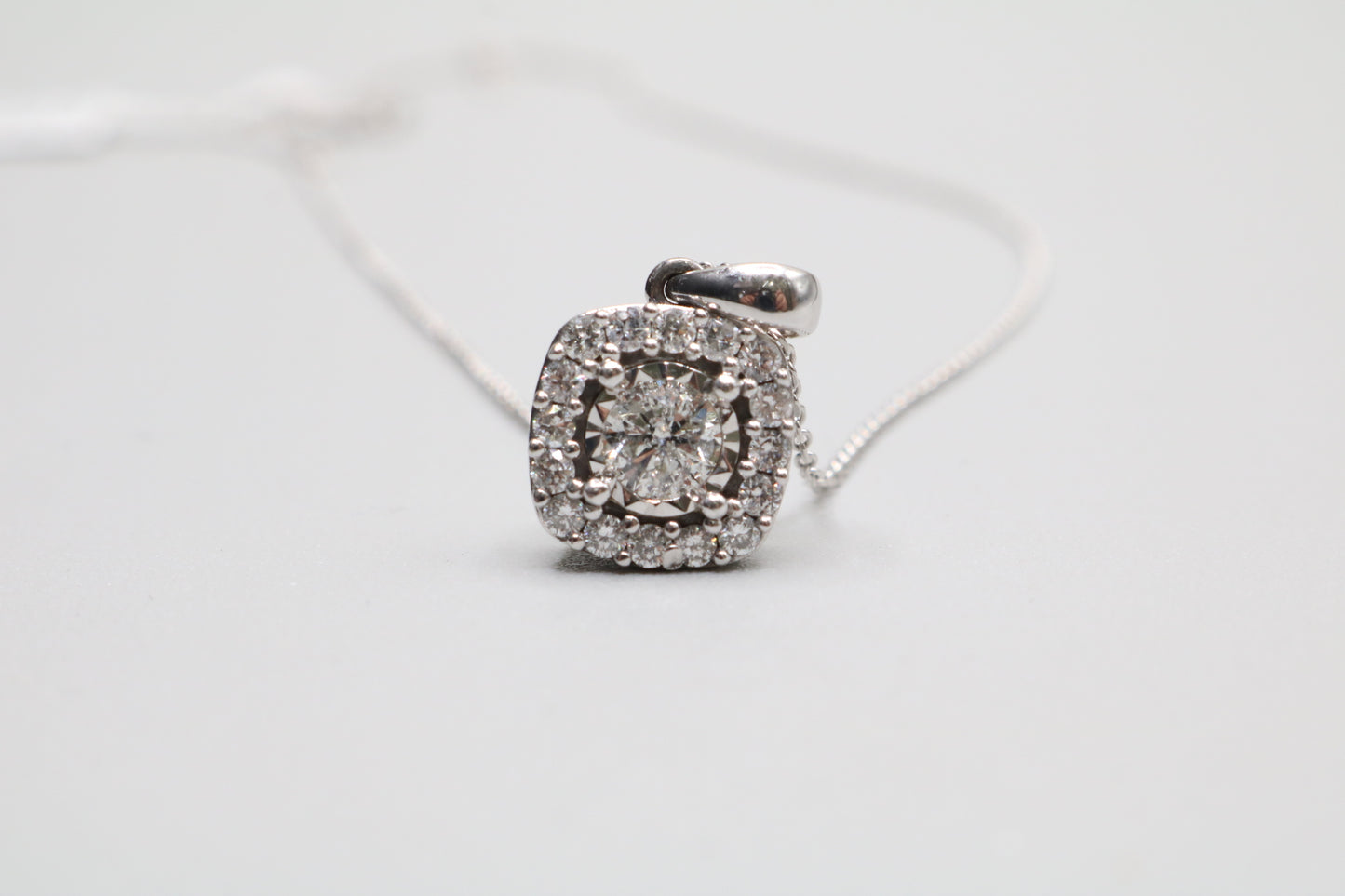 14K White Gold Cable Necklace with Diamond Pendant Local Pick-up only
