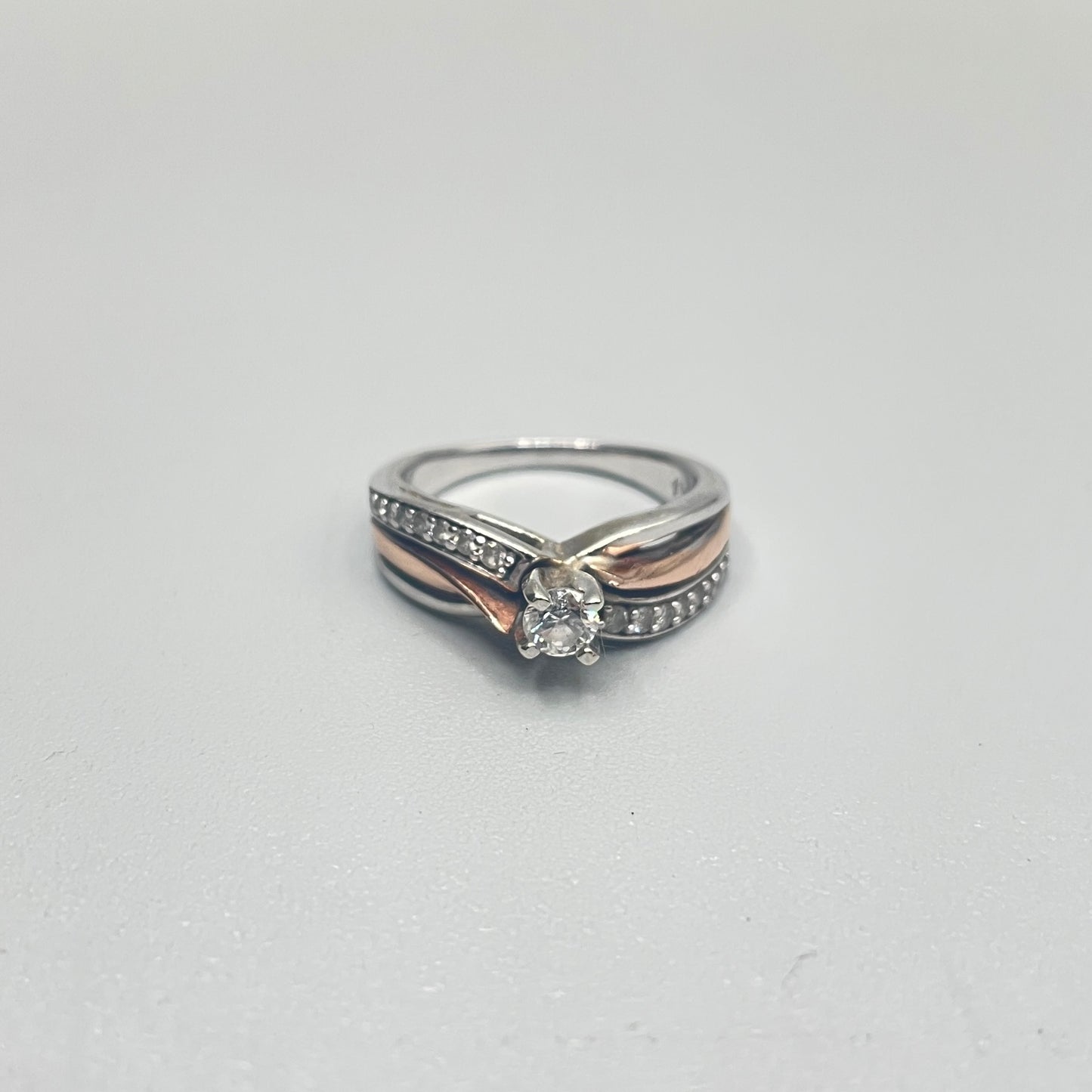 10K Two Tone Gold Diamond Engagement Ring (0.31 CTW) (Size 5)