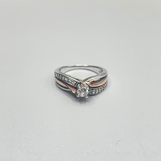 10K Two Tone Gold Diamond Engagement Ring (0.31 CTW) (Size 5)