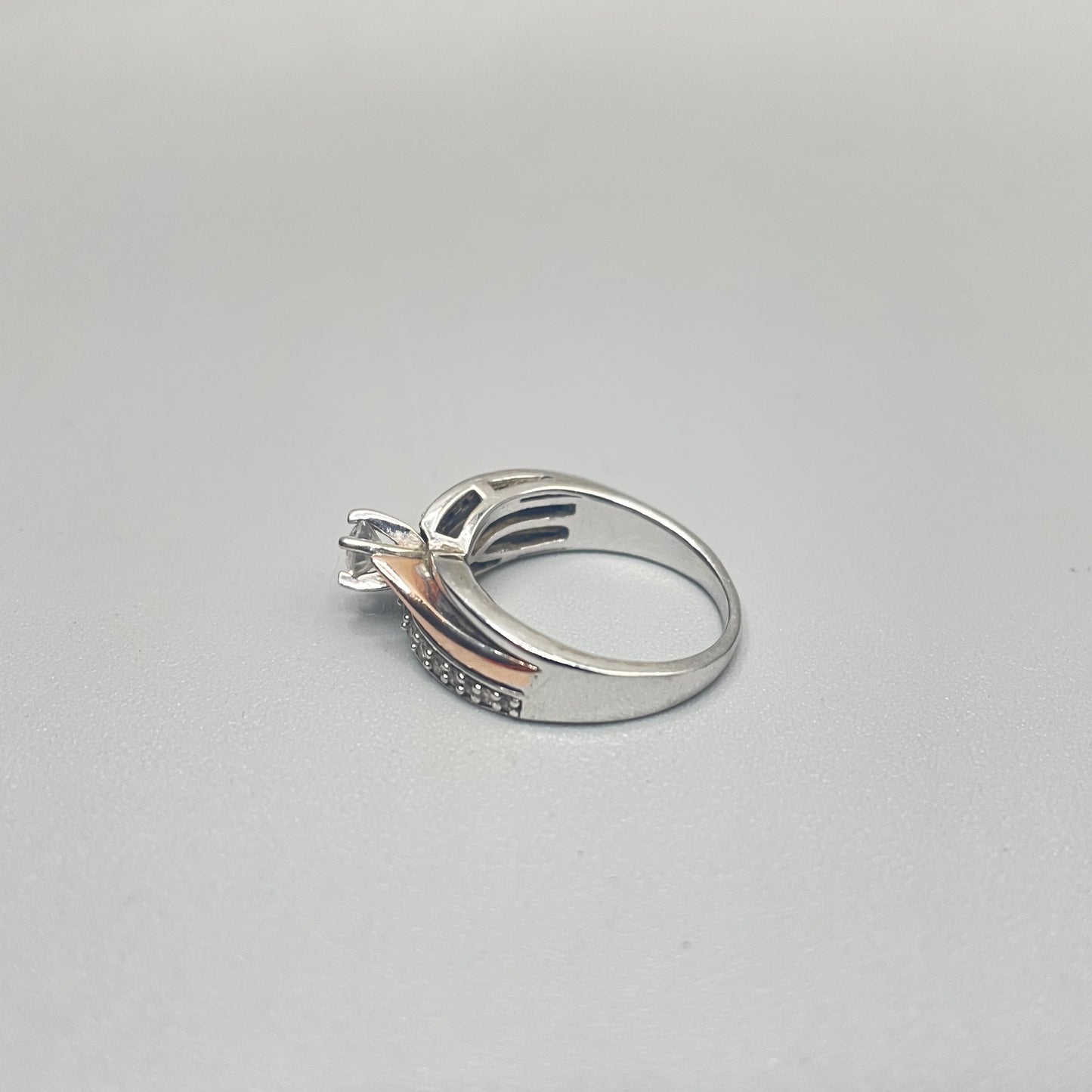 10K Two Tone Gold Diamond Engagement Ring (0.31 CTW) (Size 5)