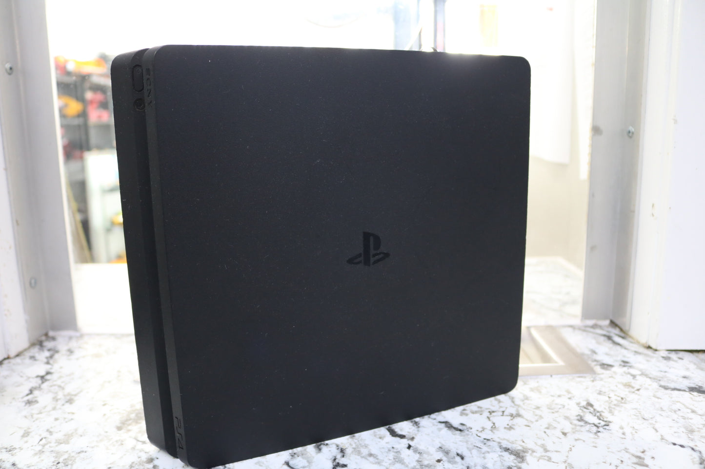 Sony PS4 Slim CUH-2215B 1TB Console