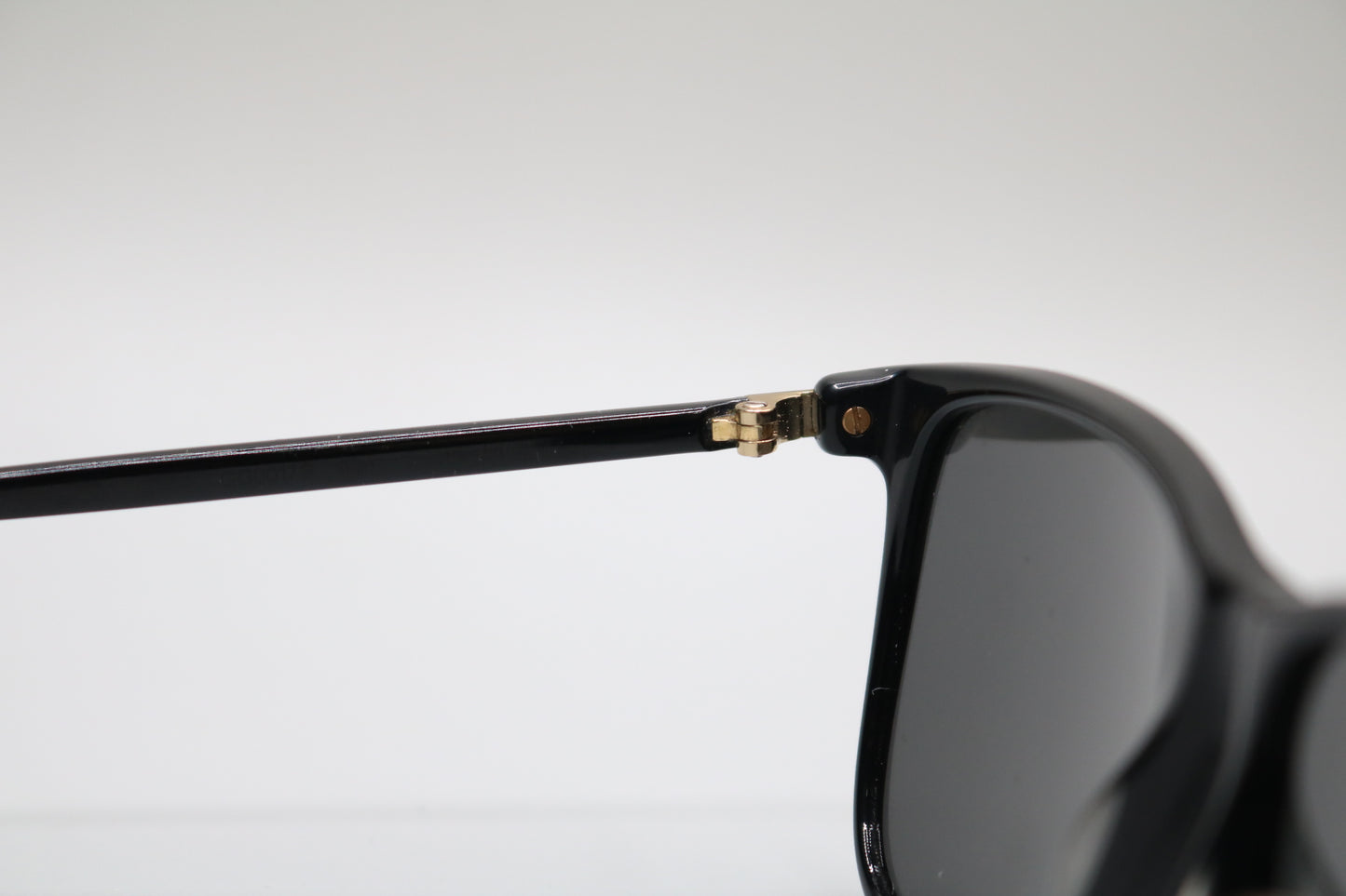 Gucci GG0017S Black Rectangle Sunglasses w/case