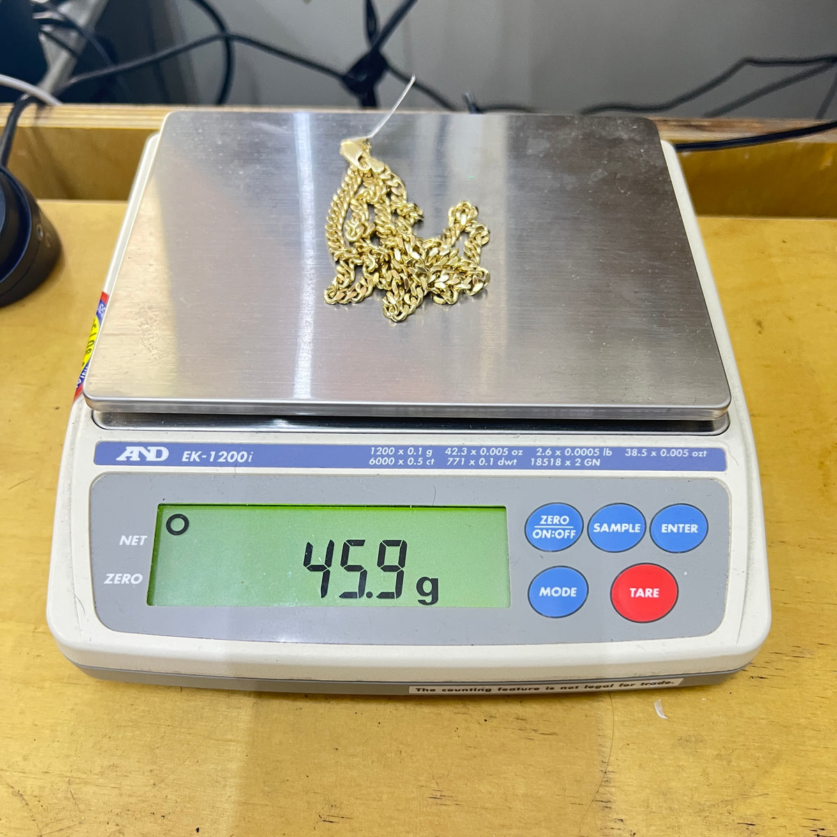 14K Yellow Gold Curb Chain (24 Inches) (No Shipping)