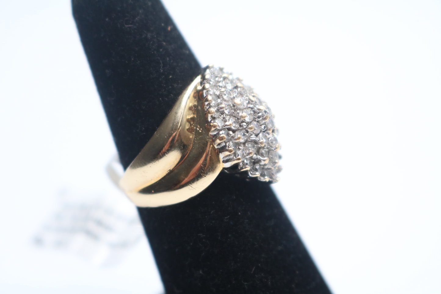 14K Yellow Gold Diamond Cluster Cocktail Ring (Size 7)