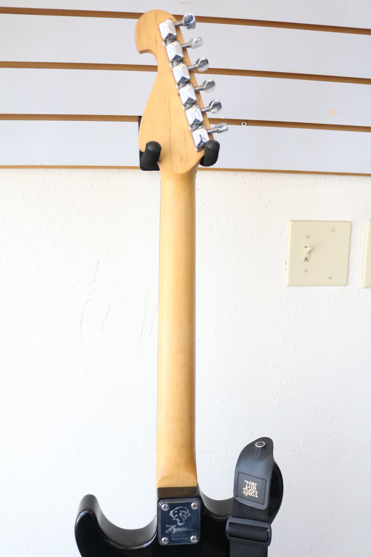 Pre-Owned Lyon by Washburn Strat Electric Guitar | No-Shipping