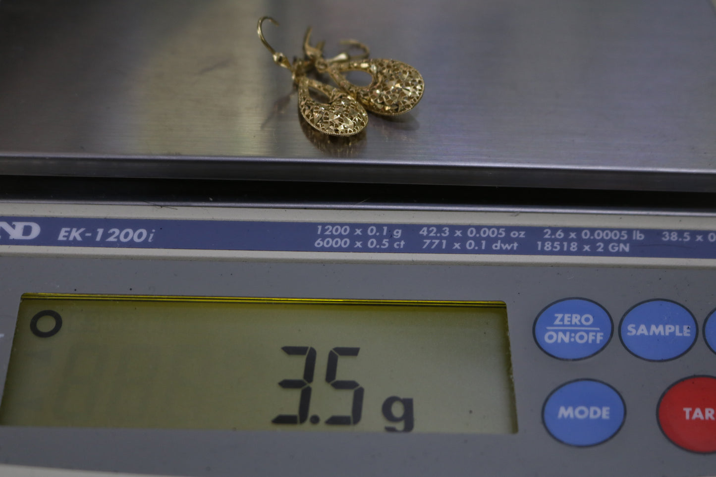 14k Yellow Gold Fancy Teardrop Earring