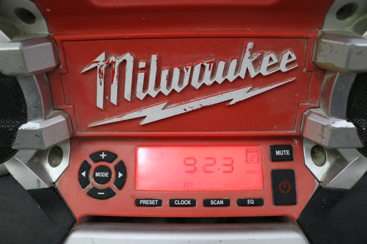 Milwaukee Large Jobsite Radio 2790-20 M12 M18 M28 12V-28V (Local pick-up only)