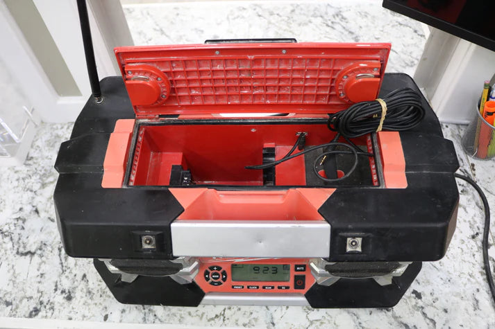 Milwaukee Large Jobsite Radio 2790-20 M12 M18 M28 12V-28V