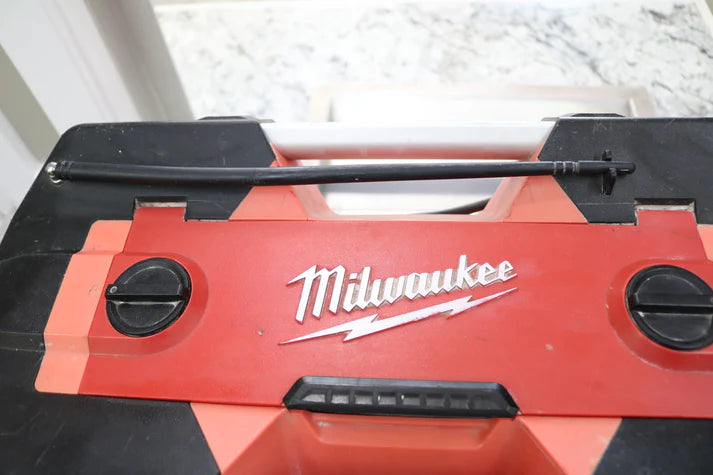 Milwaukee Large Jobsite Radio 2790-20 M12 M18 M28 12V-28V