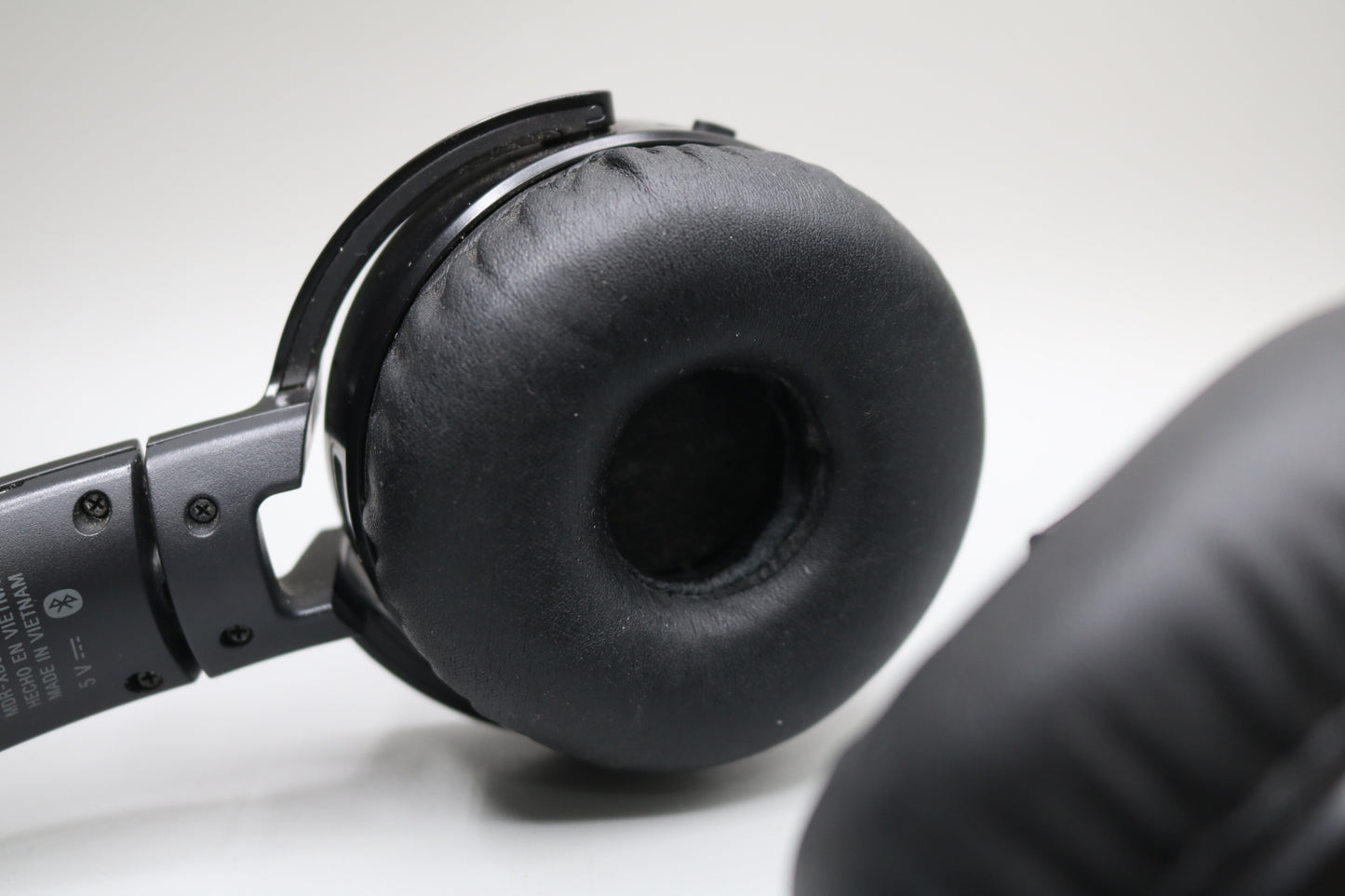 Sony Wireless Bluetooth Stereo Headphones MDR-XB650BT