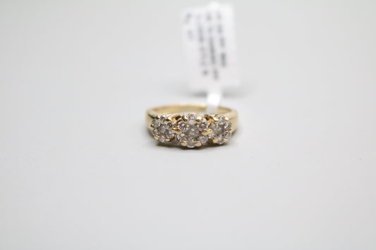 14K Yellow Gold Past, Present, And Future Floral Diamond Ring (Size 7)
