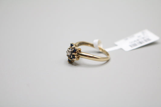 10K Yellow Gold Flower Promise Ring (Size 5 1/2)