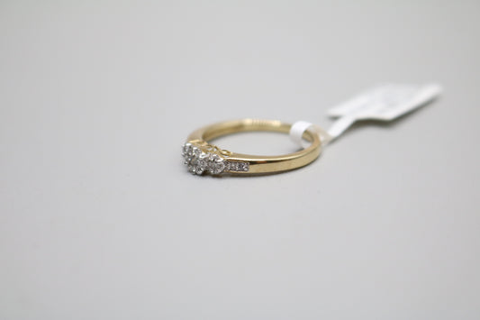 10K Yellow Gold Past Present Future Floral Diamond Ring (Size 7 1/4)