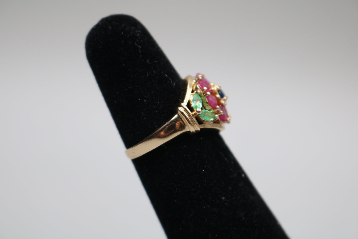 14K Yellow Gold Fancy Flower Ring (Size 6 3/4)