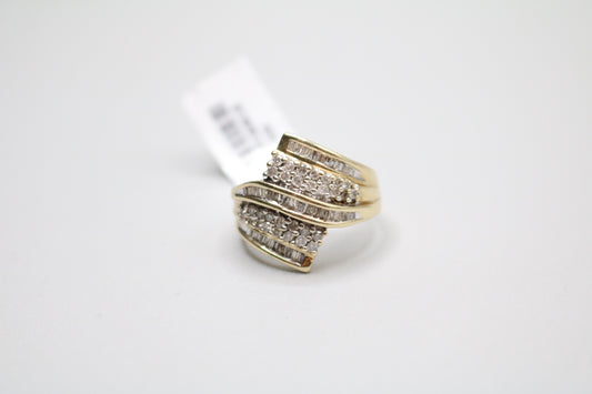 14K Yellow Gold Cluster Bypass Ring (Size 9 1/2)