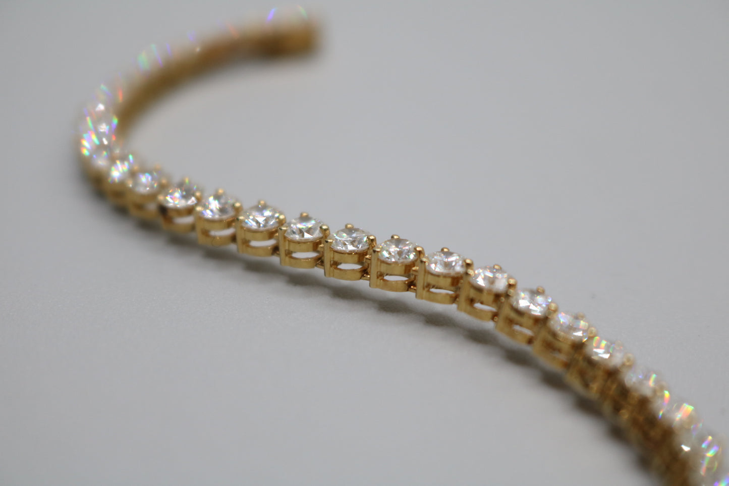 18K Yellow Gold Classic Diamond Tennis Bracelet (10.30 CTTW) (Local Purchase Only)
