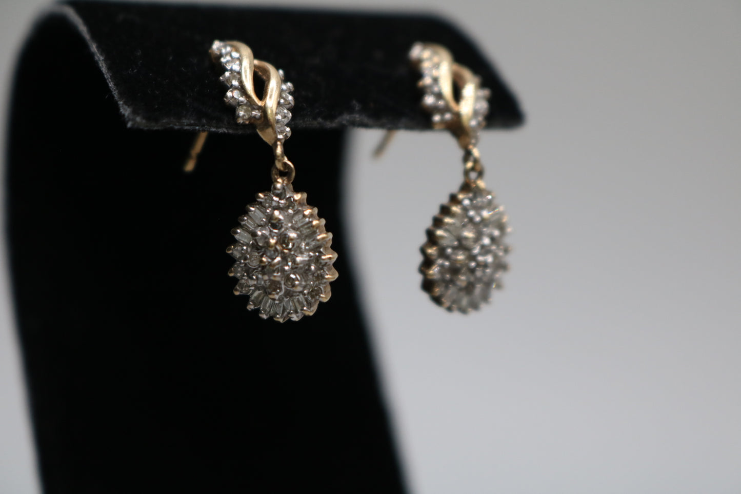 10K Yellow Gold Diamond Teardrop Earrings (0.21 CTW)