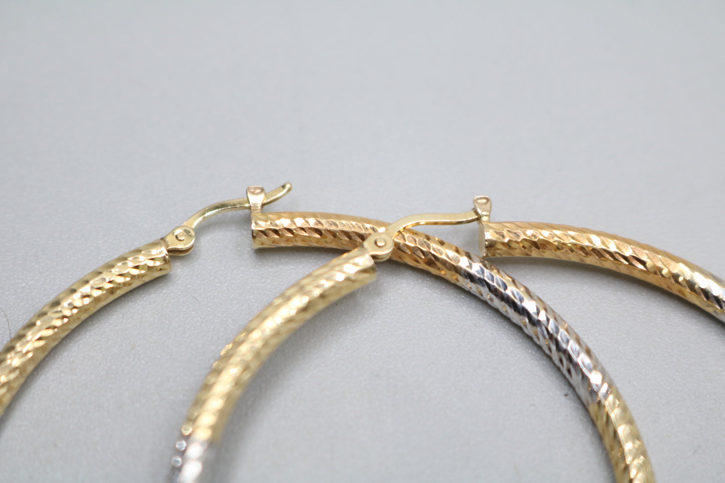 14K 3 Tone Hoop Style Pair Of Earrings (5.0 Grams)