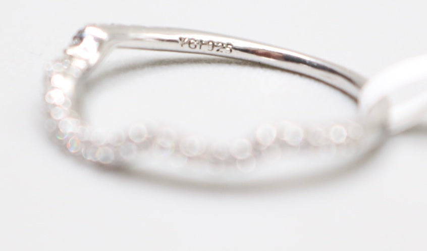 Women's Sterling Silver Cubic Zirconia Band Size 5 (1.1Grams)