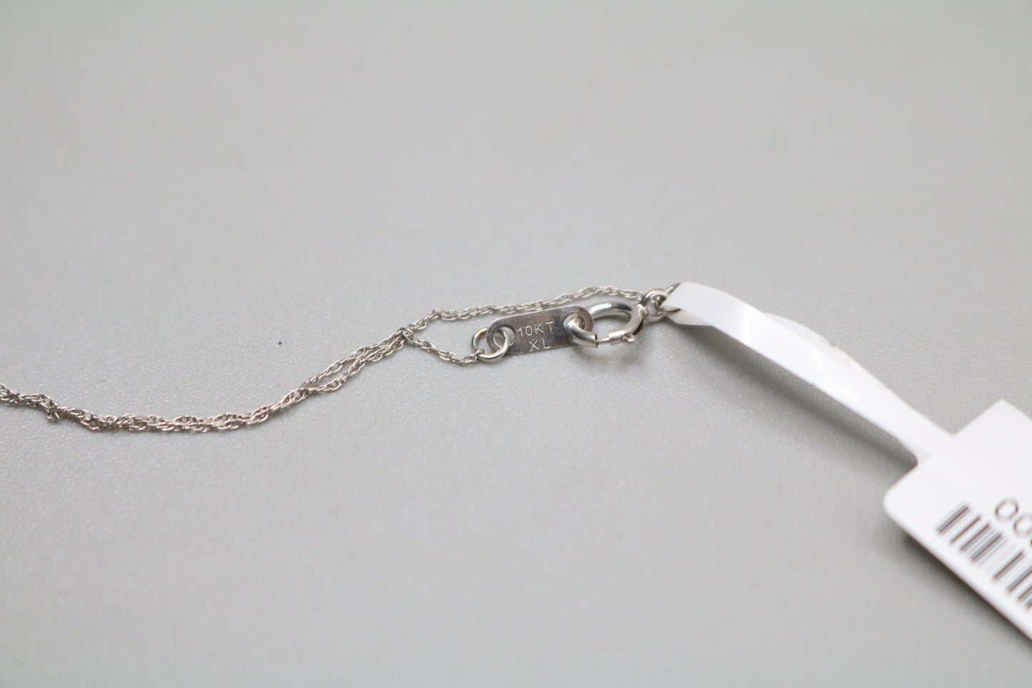 10K White Gold Twisted Chain Necklace w/ Floral Diamond Charm 0.56CTW
