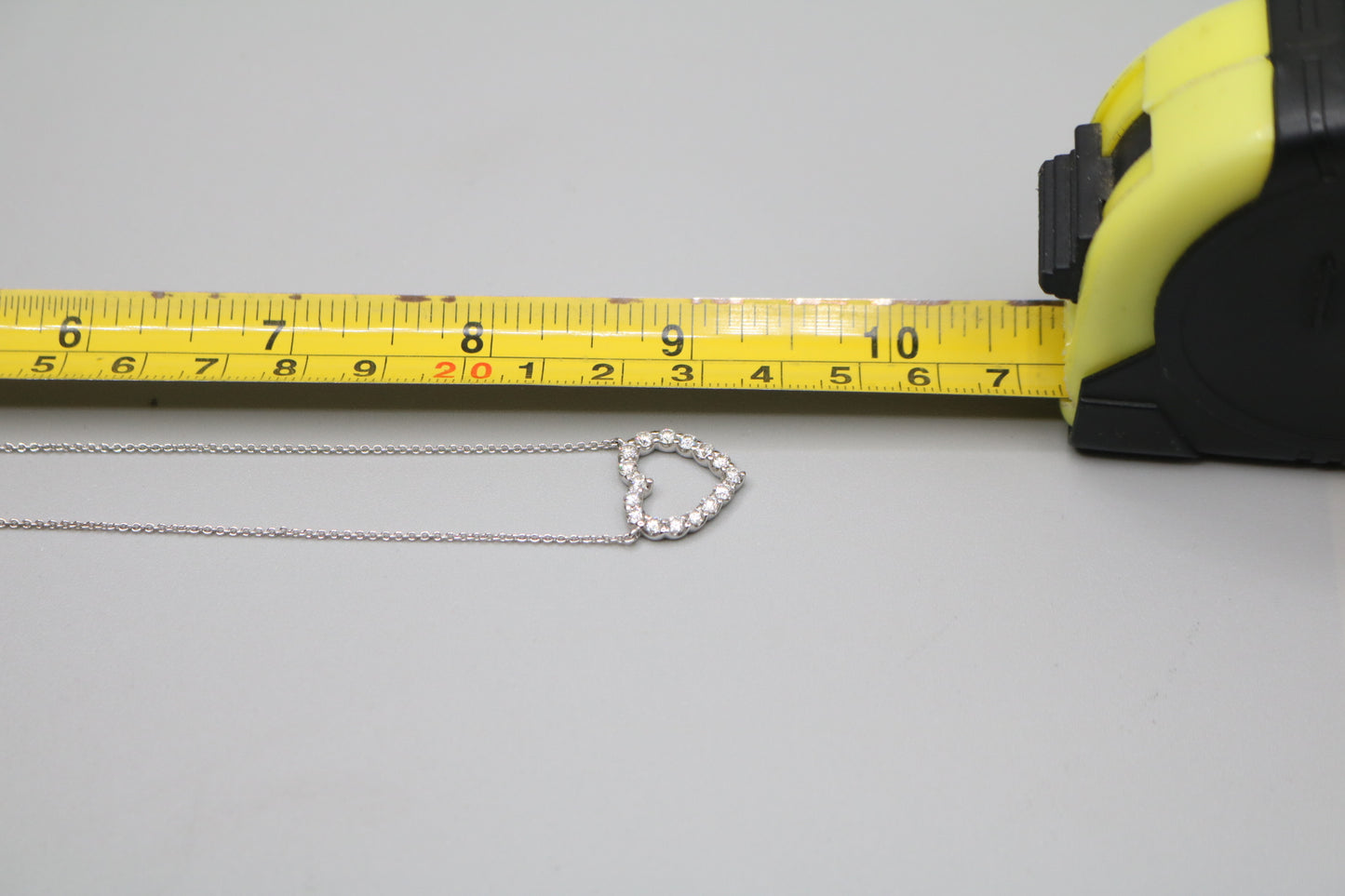 18K White Gold Necklace W/ Diamond Heart Charm (0.80 CTW) (Length 18")