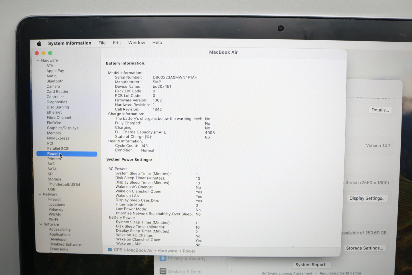 2020 Apple MacBook Air A2179 13-Inch (8GB, 256 GB SSD)