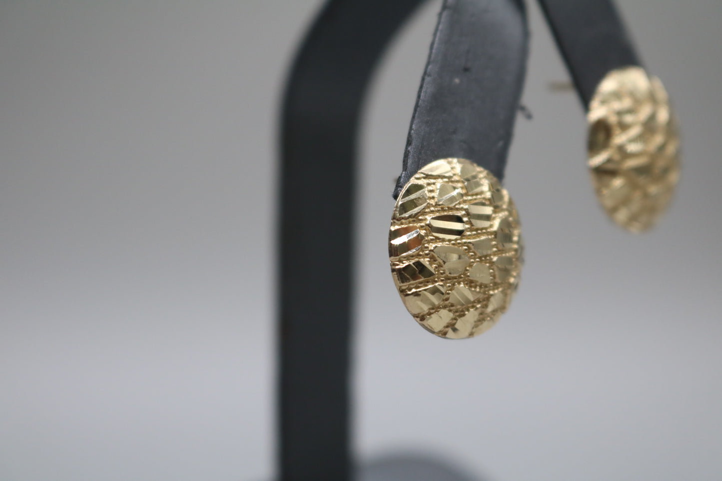 14K Yellow Gold Nugget Style Pair Earrings (3.8 Grams)