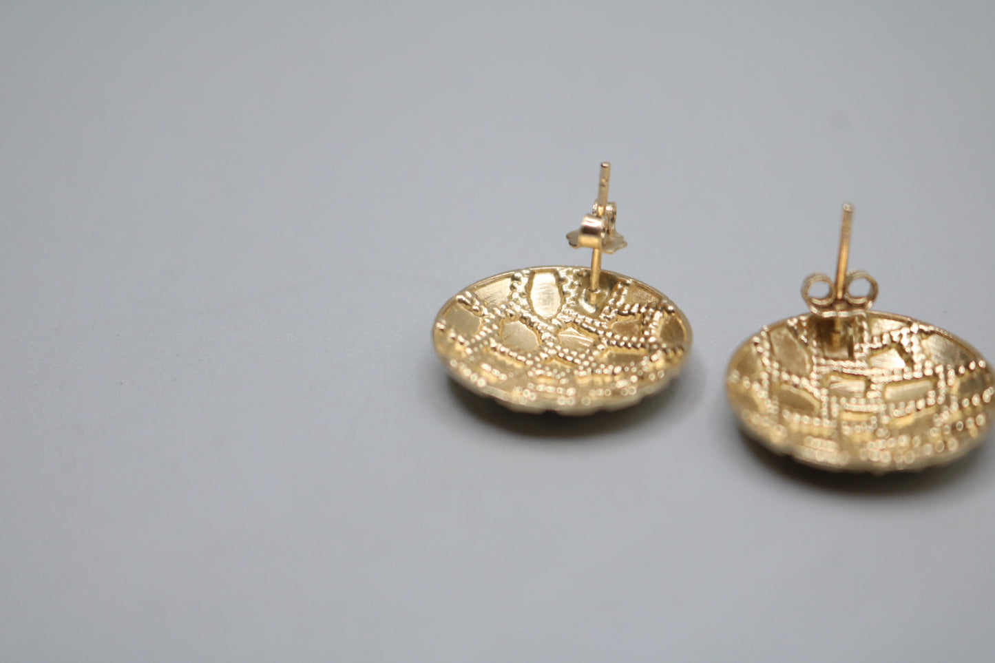 14K Yellow Gold Nugget Style Pair Earrings (3.8 Grams)