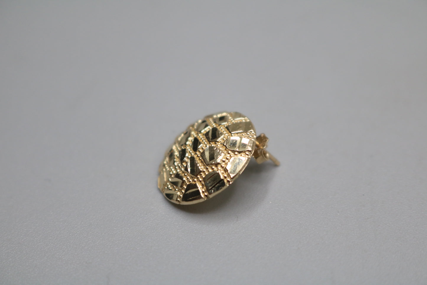 14K Yellow Gold Nugget Style Pair Earrings (3.8 Grams)