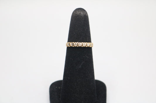14K Yellow Gold Diamond Channel Band Ring (Size 5 1/2)