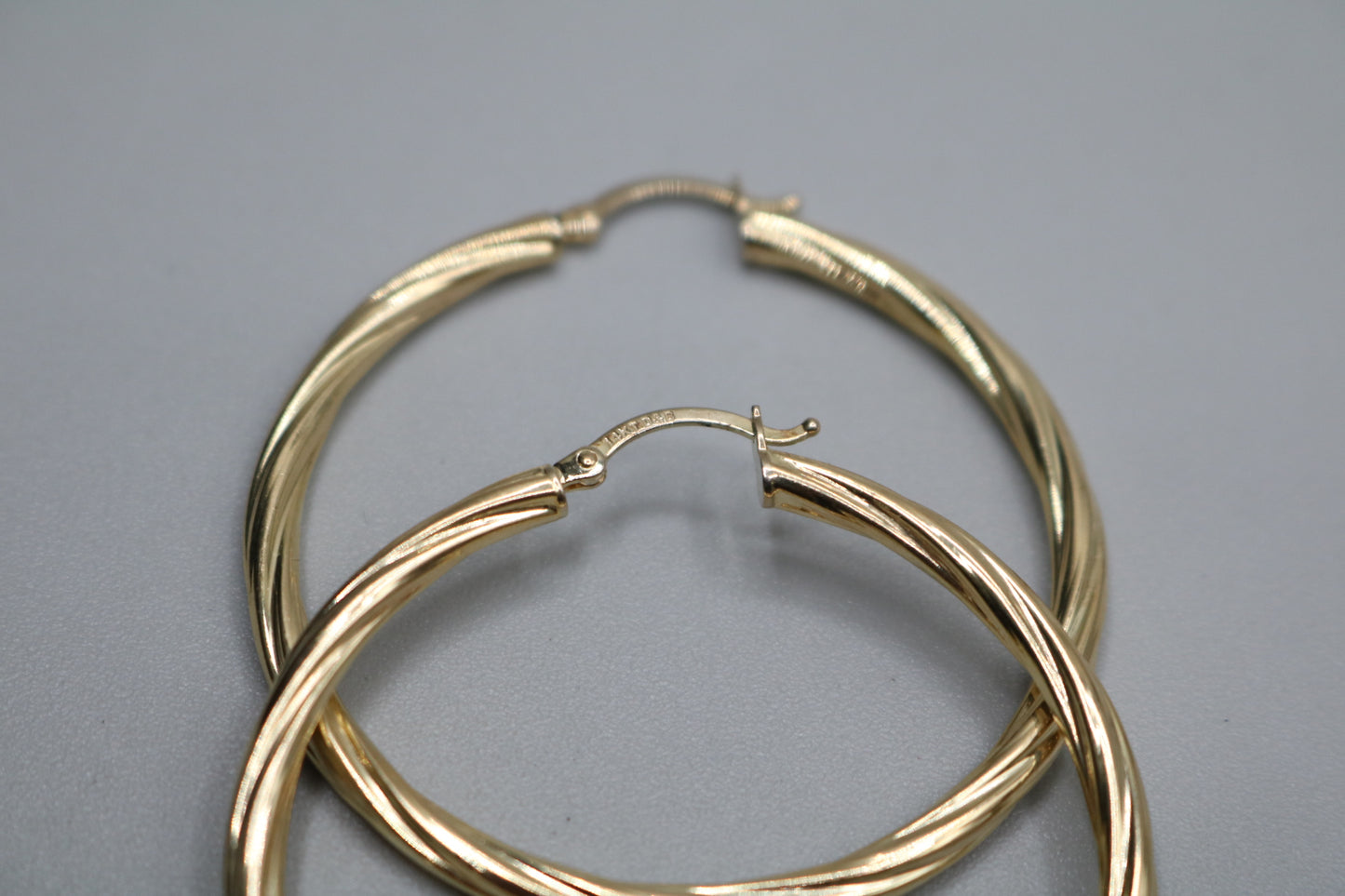 14K Yellow Gold Twist Hoop Earrings (5.5 Grams)