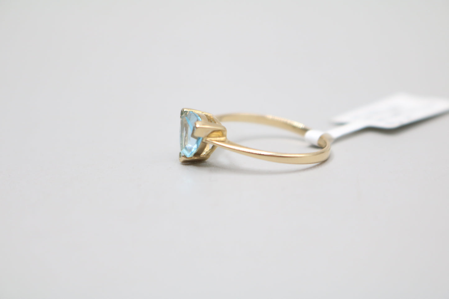 14K Yellow Gold Trilliant Cut Topaz Promise Ring (Size 6 3/4)