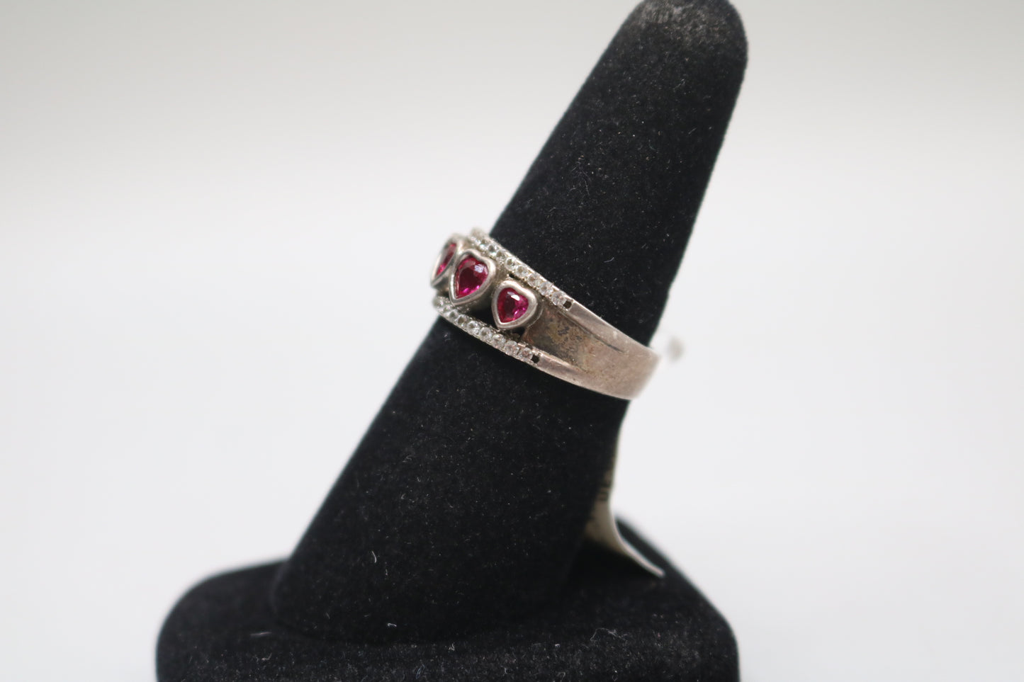925 Silver Channel Heart Rubies Style Band Ring (Size 8)