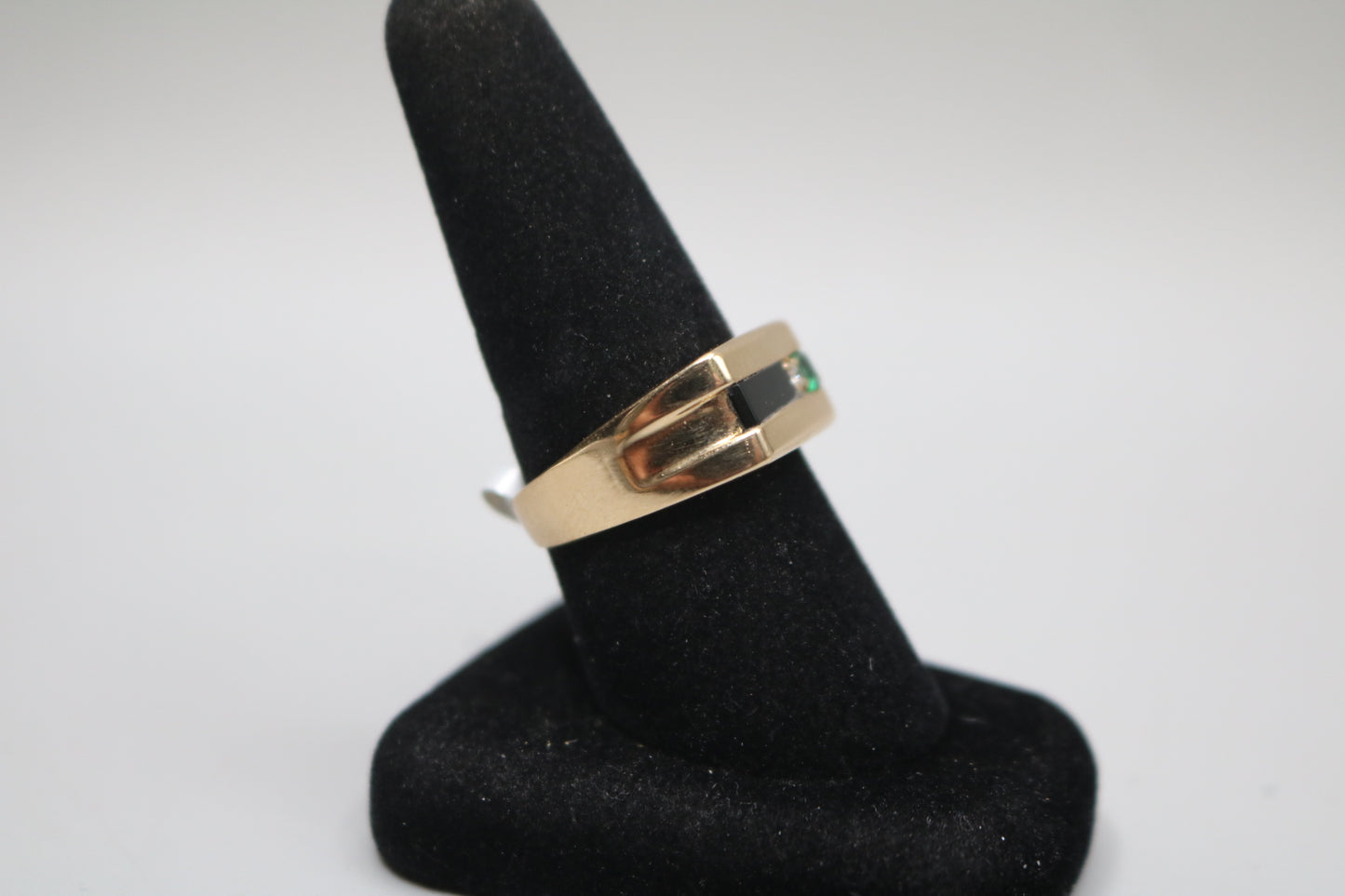 10K Yellow Gold Signet Diamond Men's Ring (Size 10)