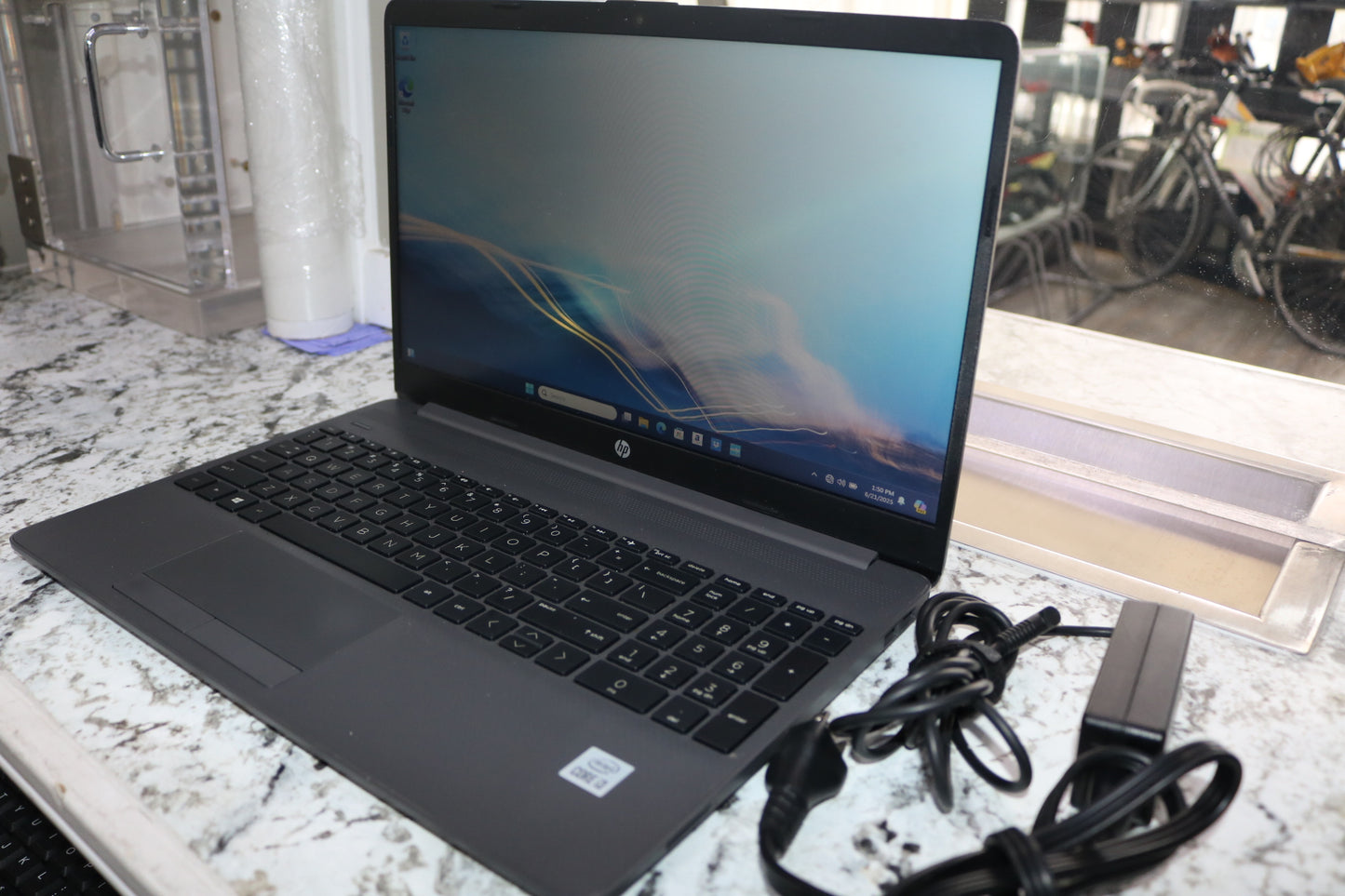 HP 250 G8 Notebook PC 15.6" Intel Core i3-1005G1 256GB SSD 8GB RAM