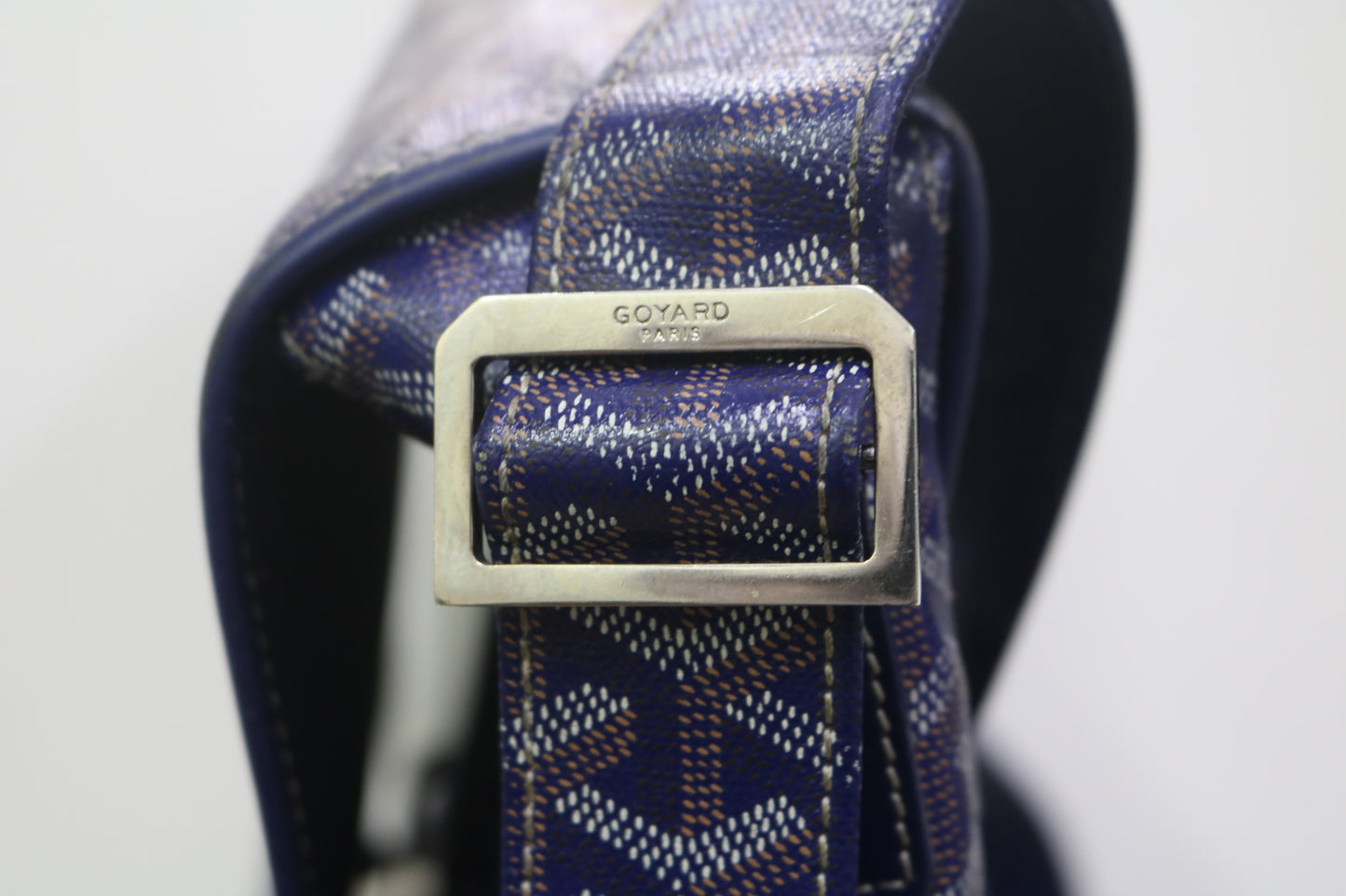 Goyard Grand Bleu GM Blue Messenger Bag (Local Purchase Only)