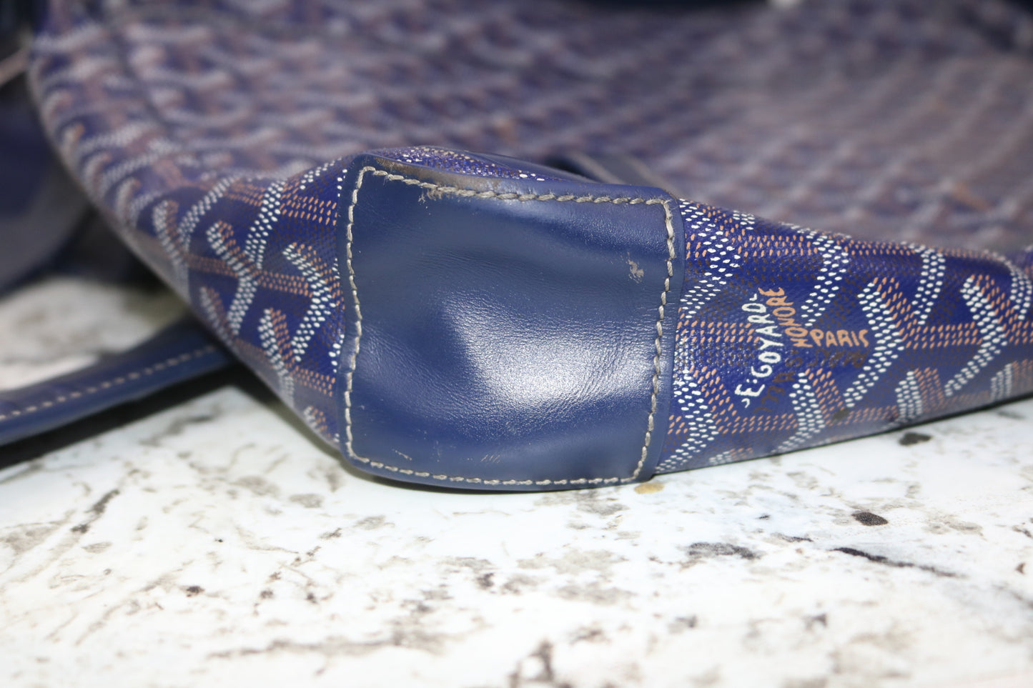 Goyard Grand Bleu GM Blue Messenger Bag (Local Purchase Only)