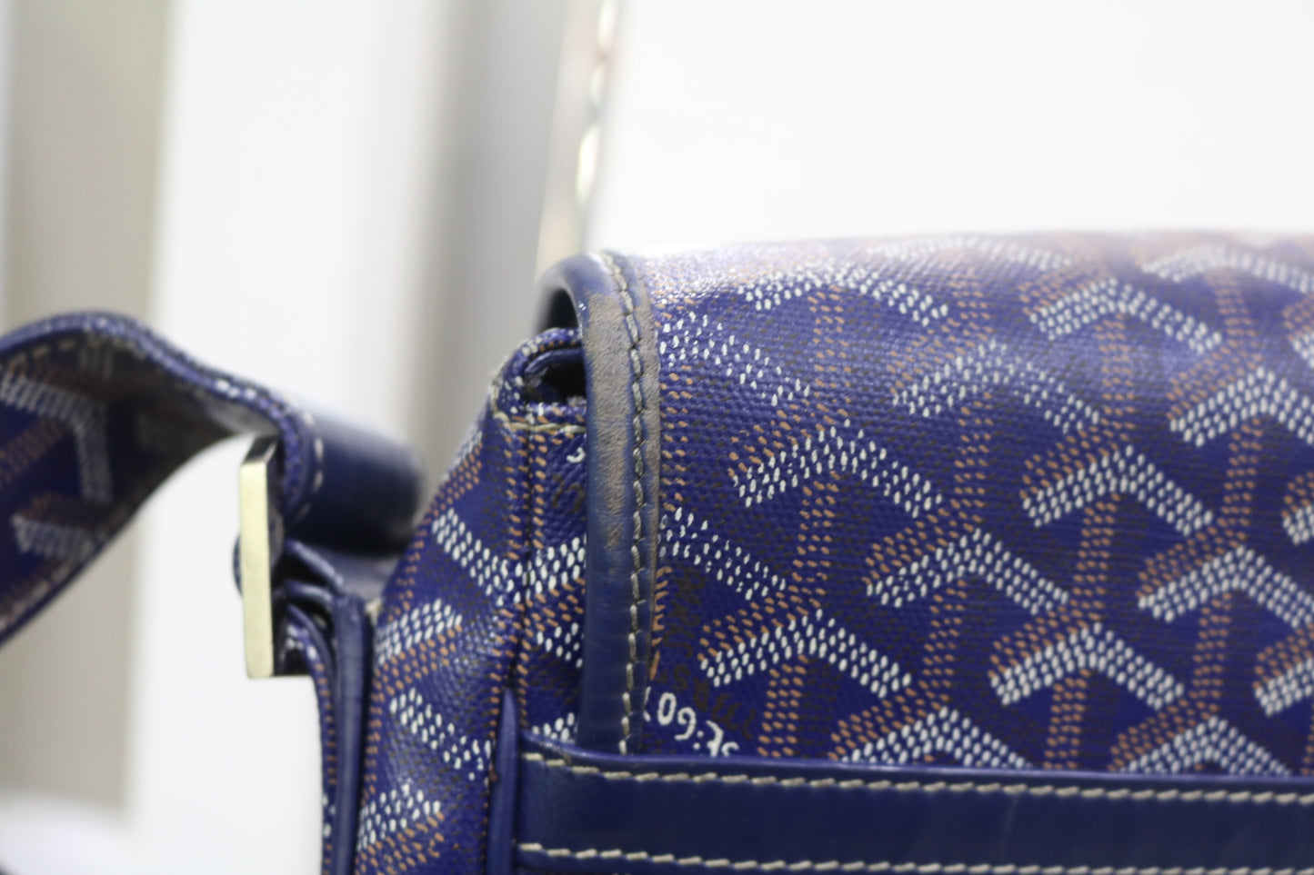 Goyard Grand Bleu GM Blue Messenger Bag (Local Purchase Only)