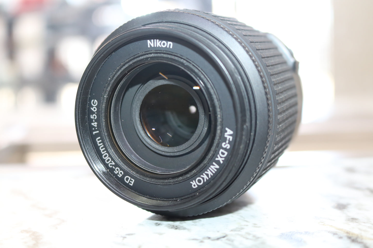 Nikon AF-S DX VR Zoom-NIKKOR 55-200mm f/4-5.6G IF-ED Lens