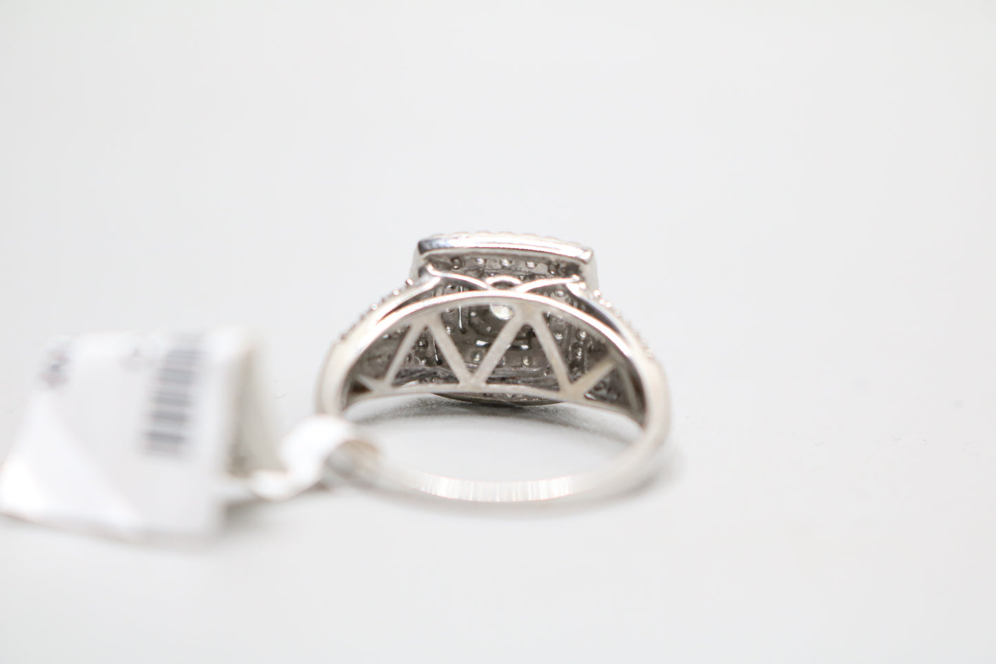 14K White Gold Engagement Halo Ring with Lab Grown Diamonds (0.95 ctw)