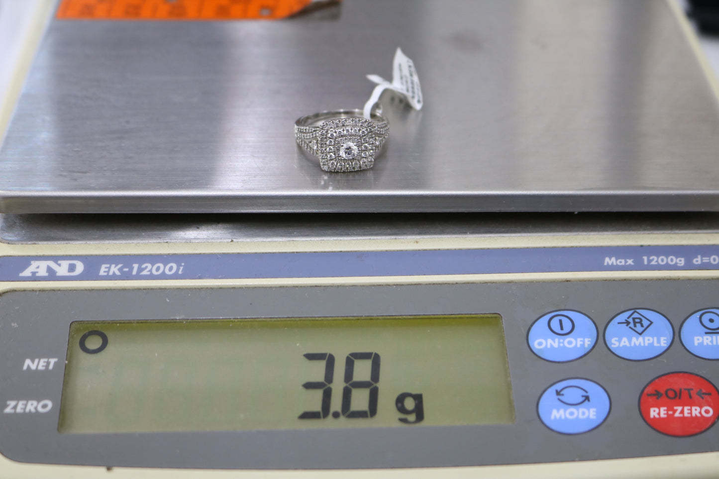 14K White Gold Engagement Halo Ring with Lab Grown Diamonds (0.95 ctw)
